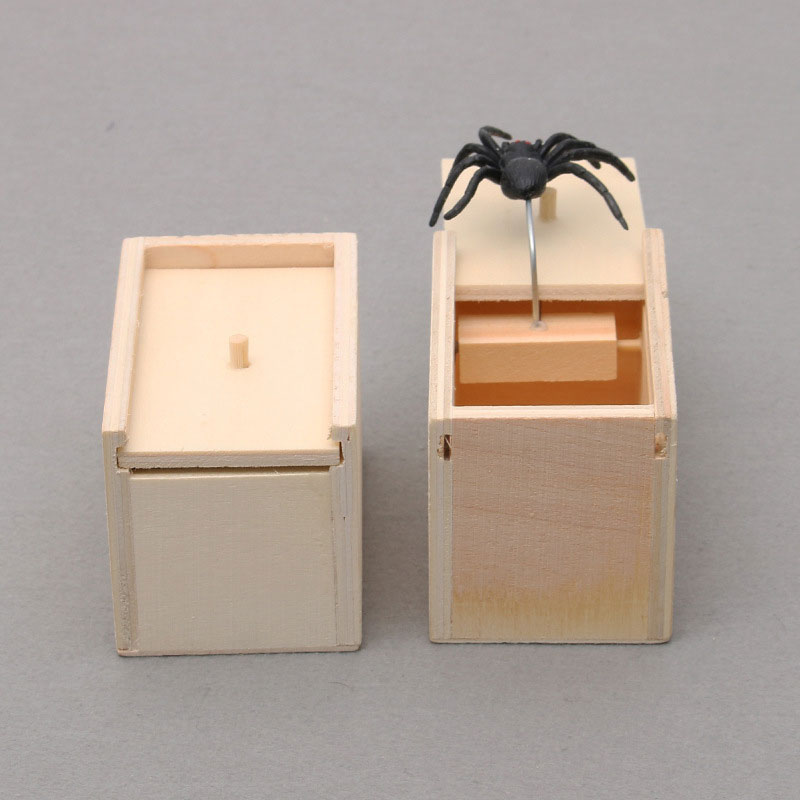 1 pièces Boite Surprise Araignee Prank Araignée Spider Box Boîte Jouet  Farce d'araignée Araignée Halloween Objet Drole Halloween